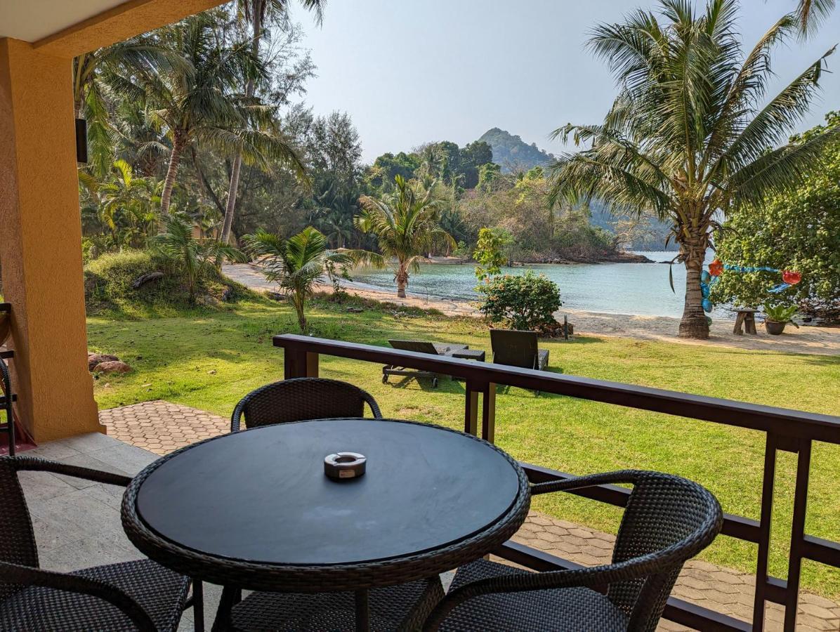 Half Moon Beach Villa Koh Chang Dış mekan fotoğraf